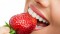 Отбеливание зубов профессиональными средствами в домашних условиях